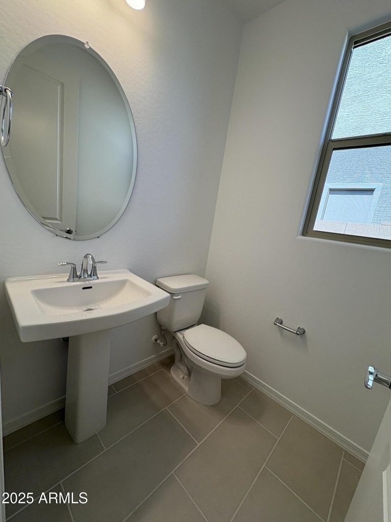17613 W Georgia Avenue - Photo 6