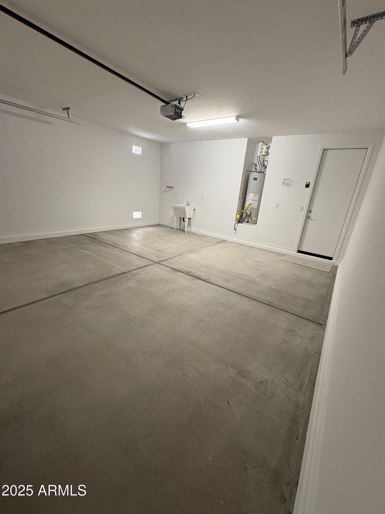 17613 W Georgia Avenue - Photo 40