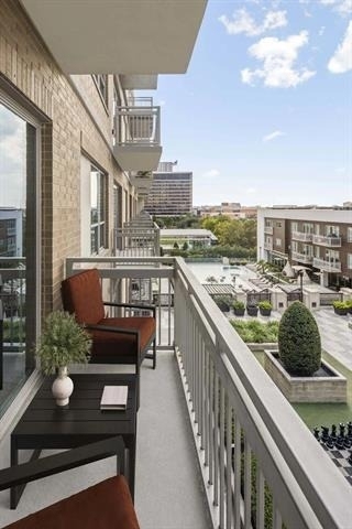 2727 Travis Street - Photo 16