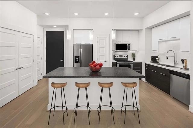 2727 Travis Street - Photo 2
