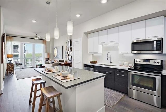 2727 Travis Street - Photo 4