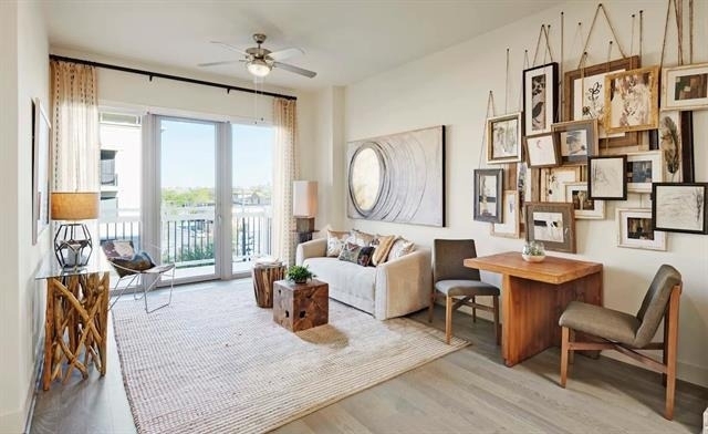 2727 Travis Street - Photo 8