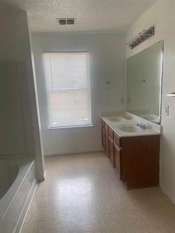 14860 Bell Manor Court - Photo 16