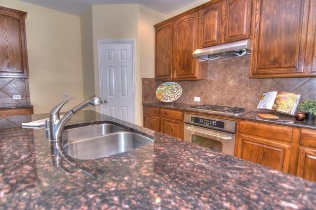 9400 Woodhurst Drive - Photo 5