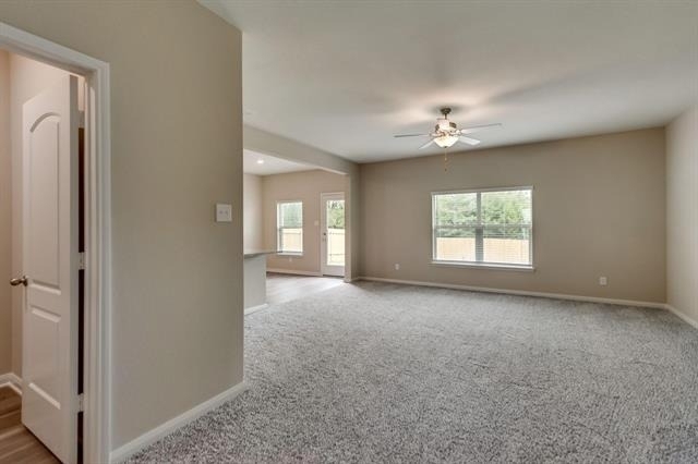 309 Sweet Pea Lane - Photo 2