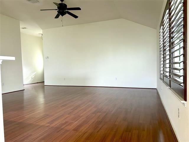 704 Corral Street - Photo 2