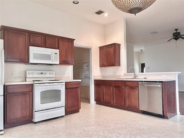 704 Corral Street - Photo 5