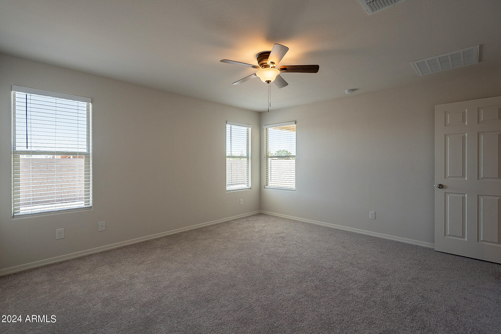 809 W Raymond Street - Photo 20