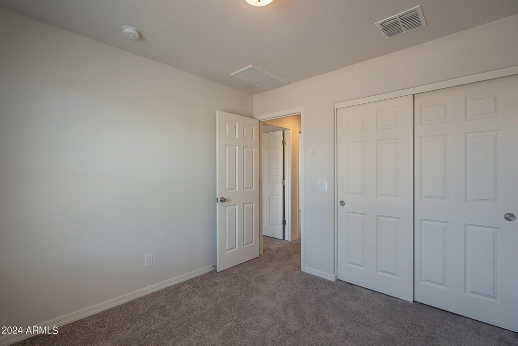 809 W Raymond Street - Photo 29