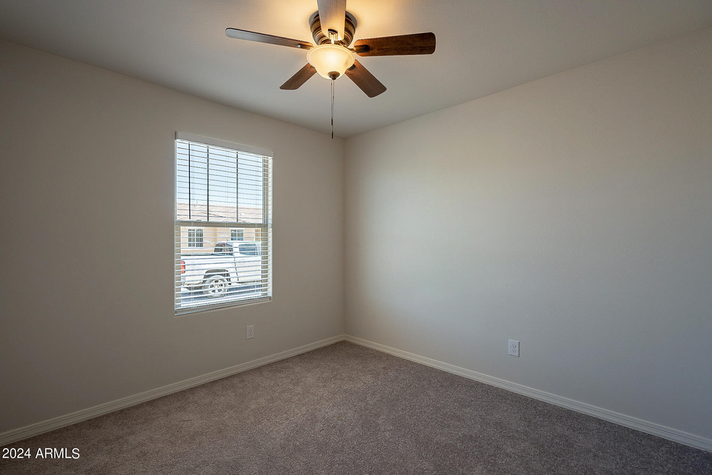 809 W Raymond Street - Photo 32