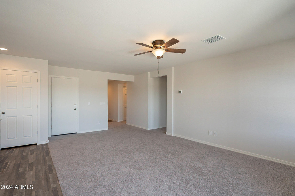 809 W Raymond Street - Photo 7