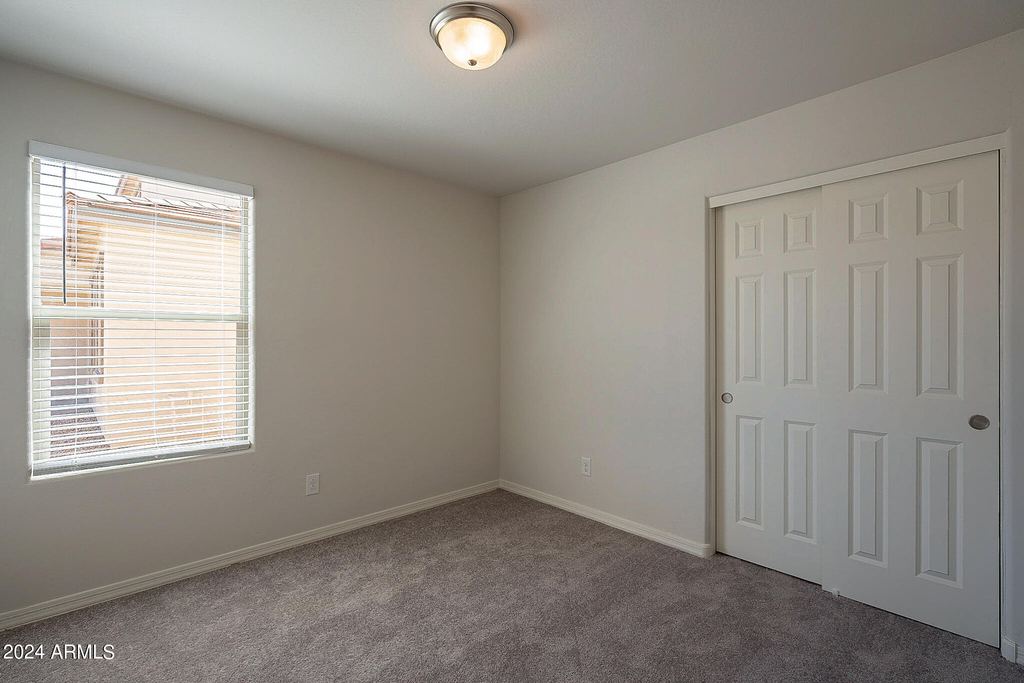 809 W Raymond Street - Photo 30