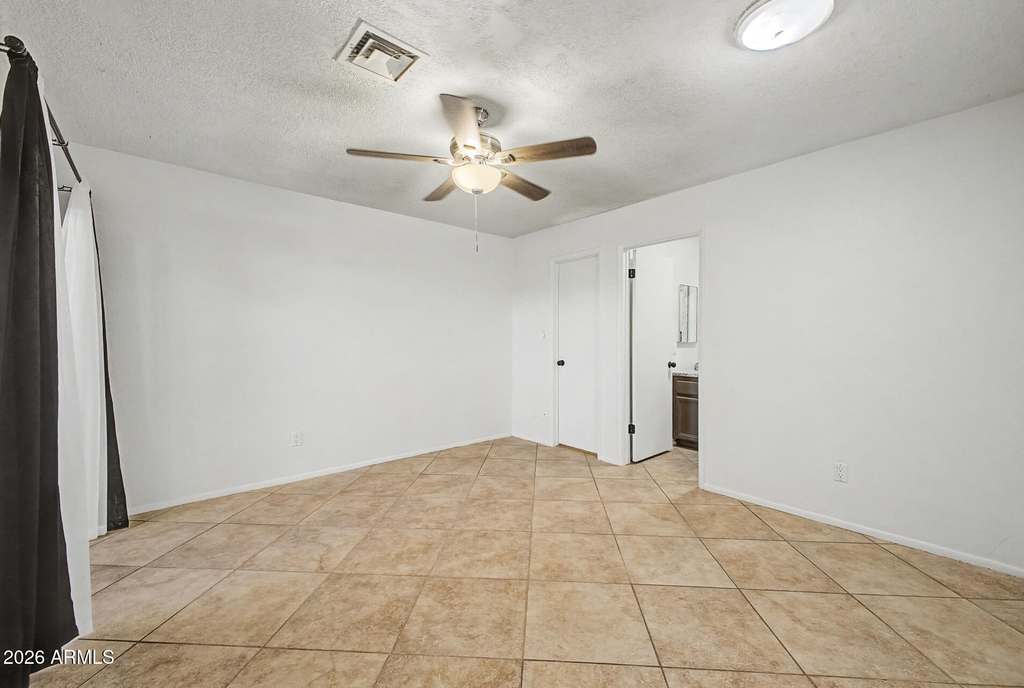 20420 N 6th Drive - Photo 9