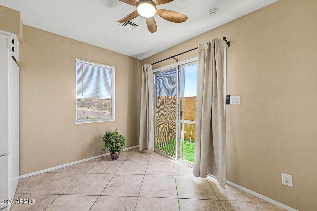 20420 N 6th Drive - Photo 8