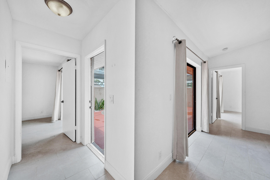 4757 Sunny Palm Circle - Photo 22