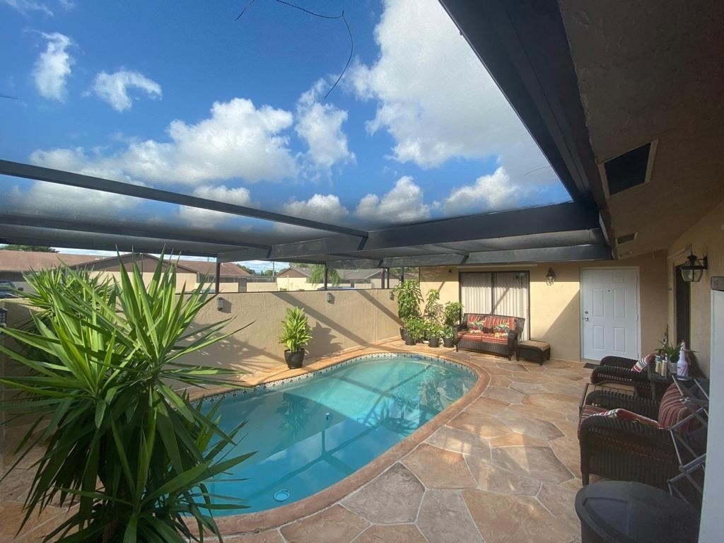 4757 Sunny Palm Circle - Photo 0