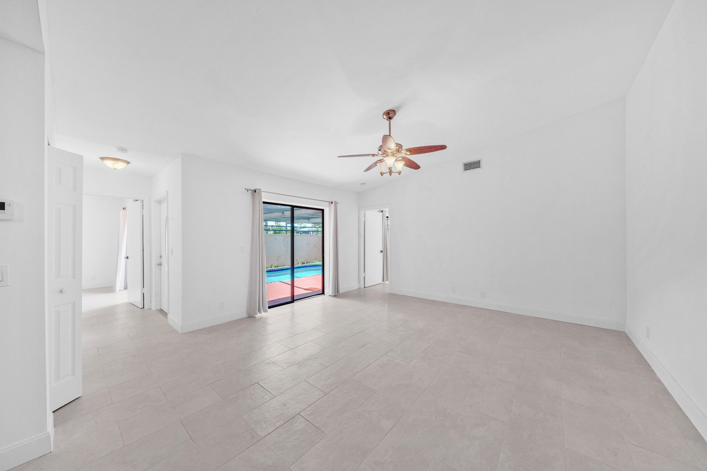 4757 Sunny Palm Circle - Photo 21