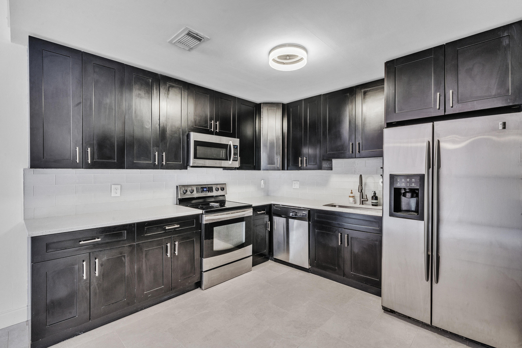 4757 Sunny Palm Circle - Photo 17