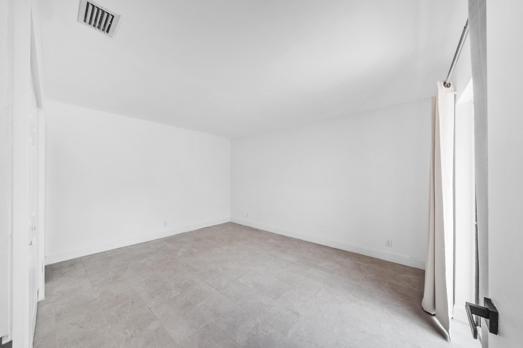 4757 Sunny Palm Circle - Photo 23