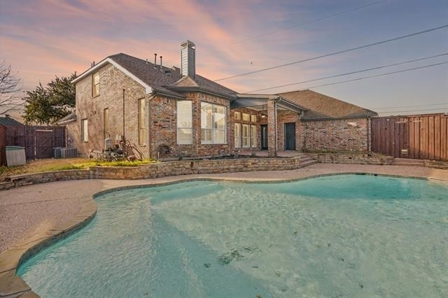 684 Hollow Circle - Photo 2