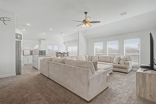 1004 Deer Ridge Drive - Photo 7