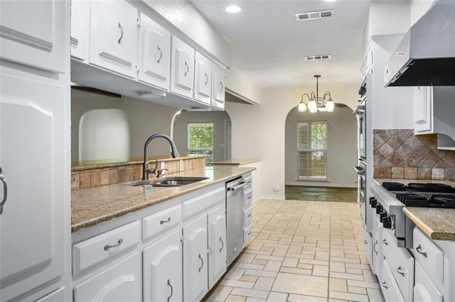 613 Overland Trail - Photo 18