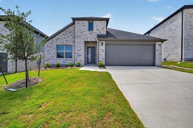 709 Summerberry Drive - Photo 0