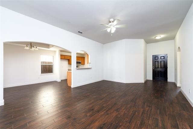 1123 Warrior Drive - Photo 4