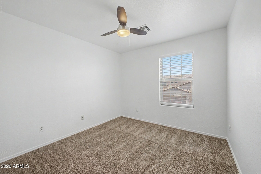 7027 W Lincoln Street - Photo 22