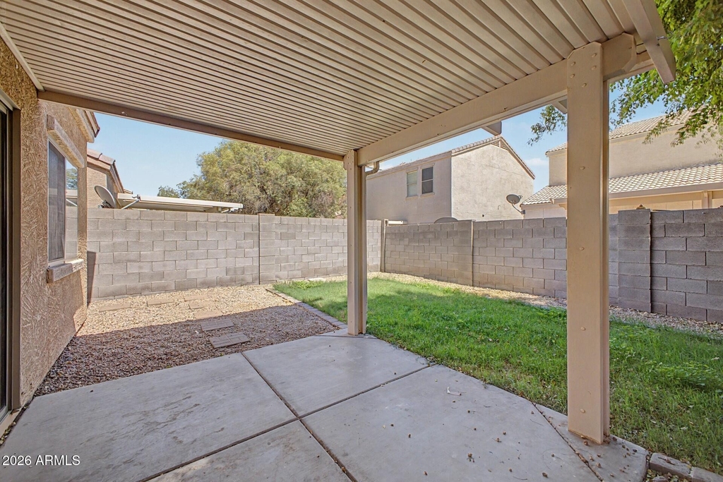 7027 W Lincoln Street - Photo 24