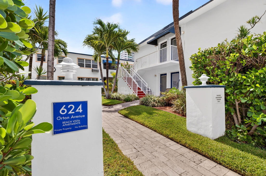 624 Orton Avenue - Photo 1