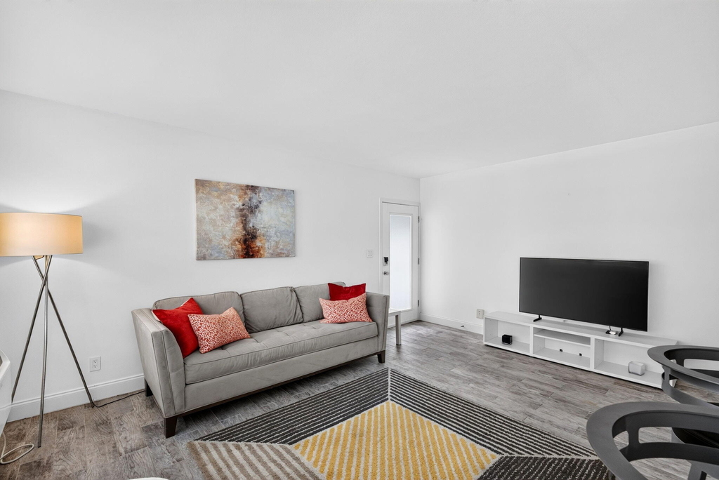 624 Orton Avenue - Photo 12