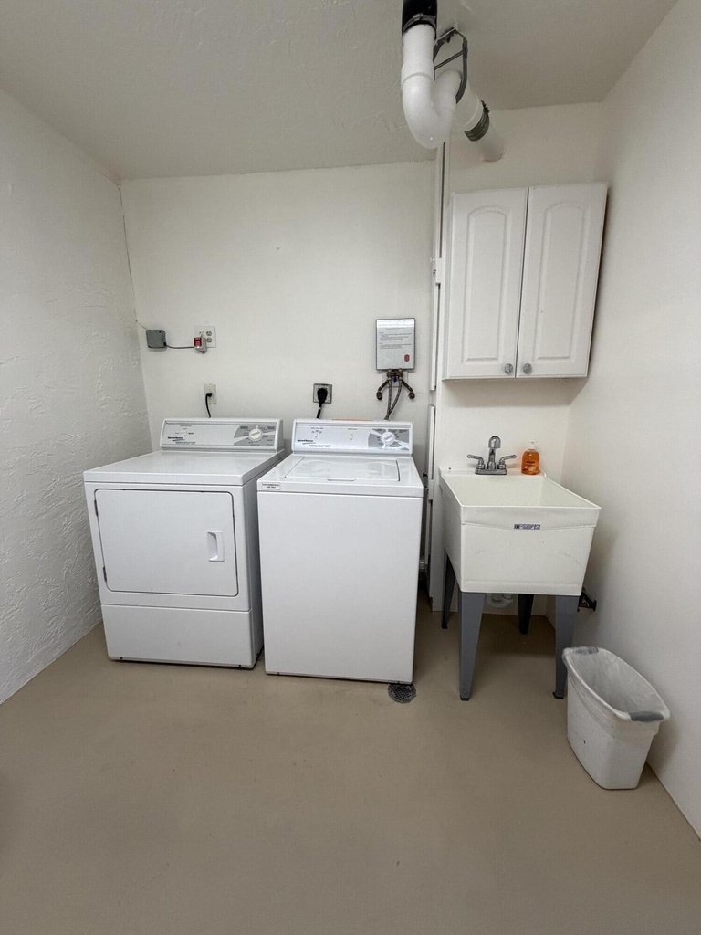 1160 Hillsboro Mile - Photo 30