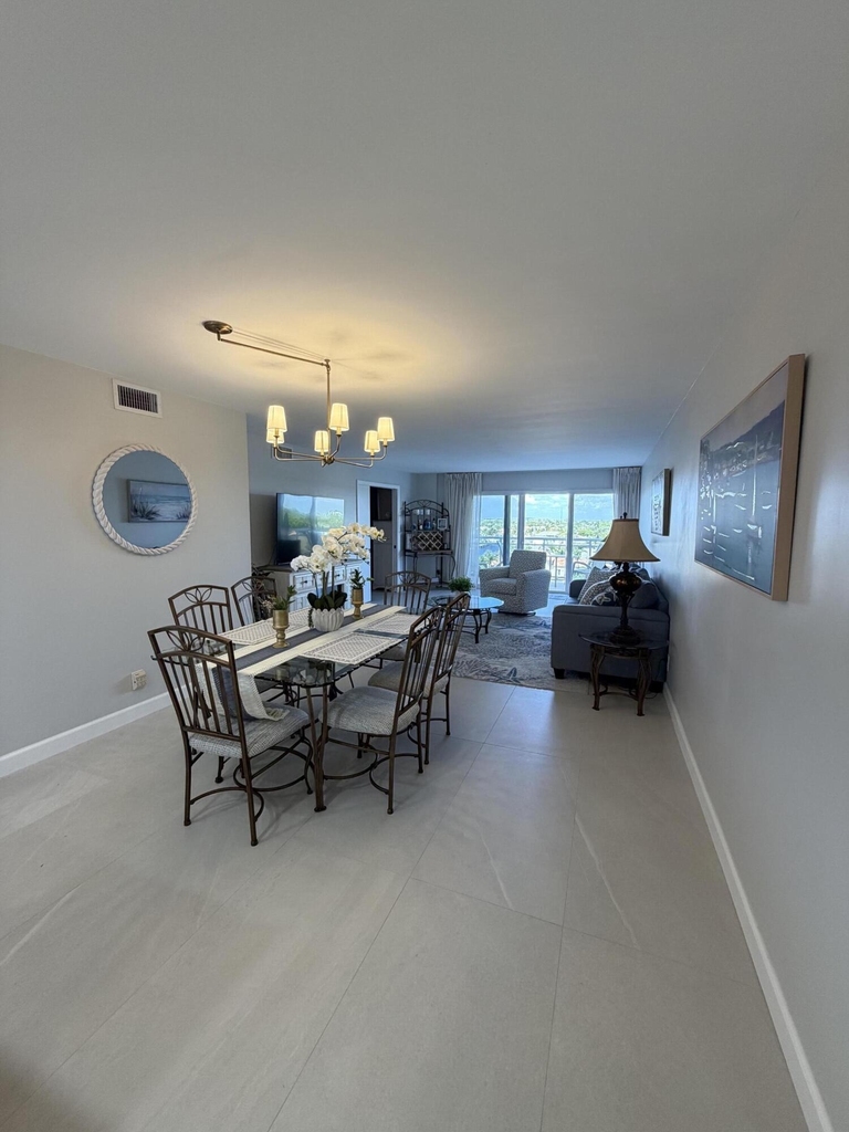 1160 Hillsboro Mile - Photo 11