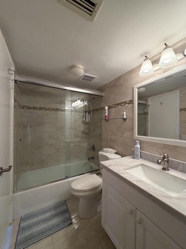 1160 Hillsboro Mile - Photo 23