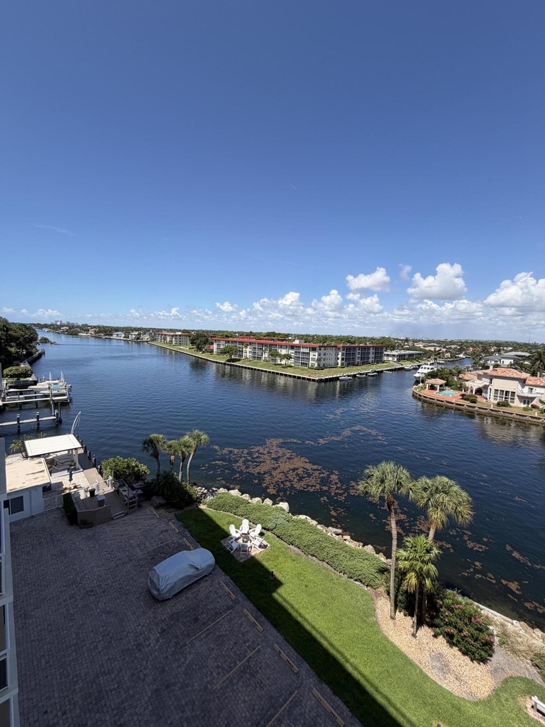 1160 Hillsboro Mile - Photo 31