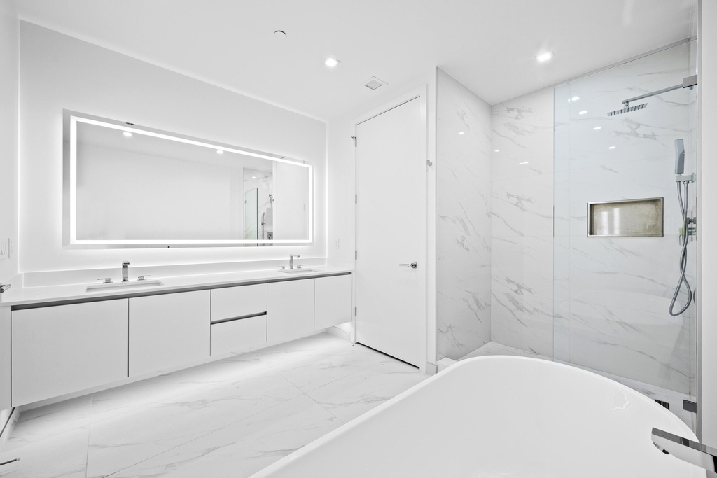 220 Lake Shore Drive - Photo 7