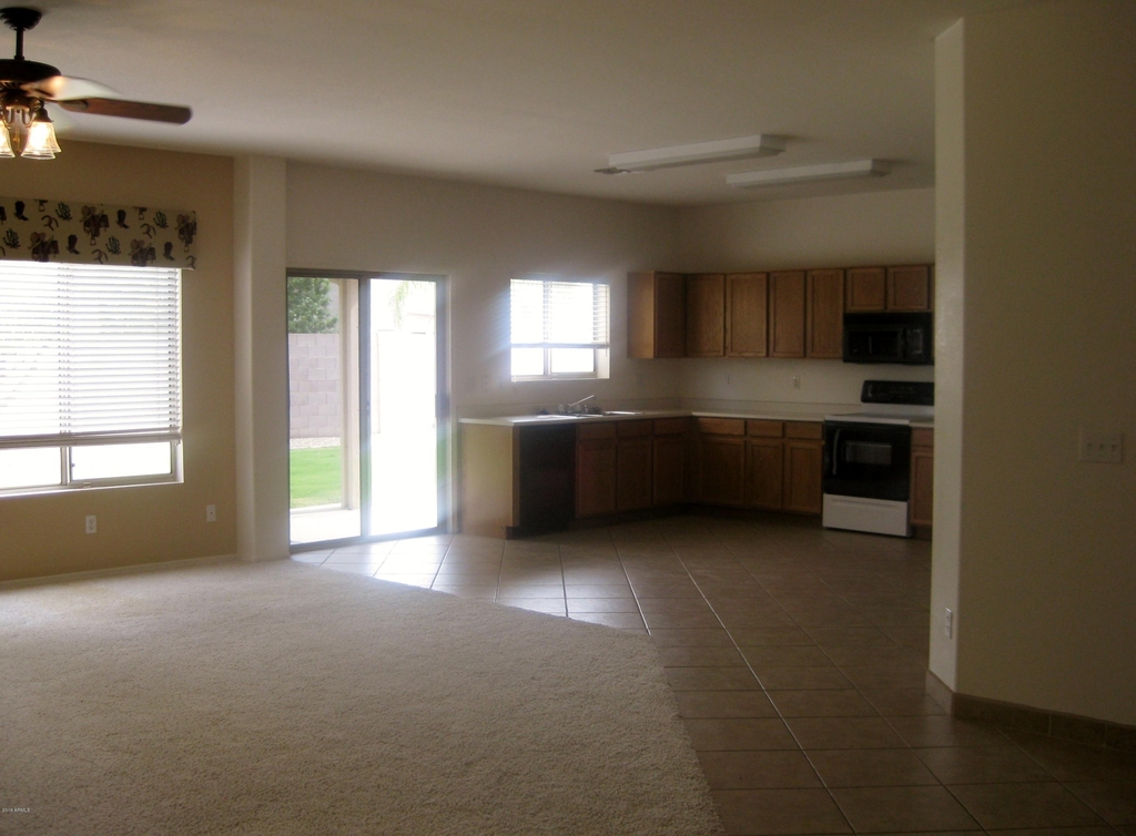 1042 E Canyon Way - Photo 9