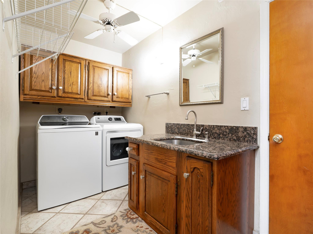 6556 Nw 87th Avenue - Photo 29