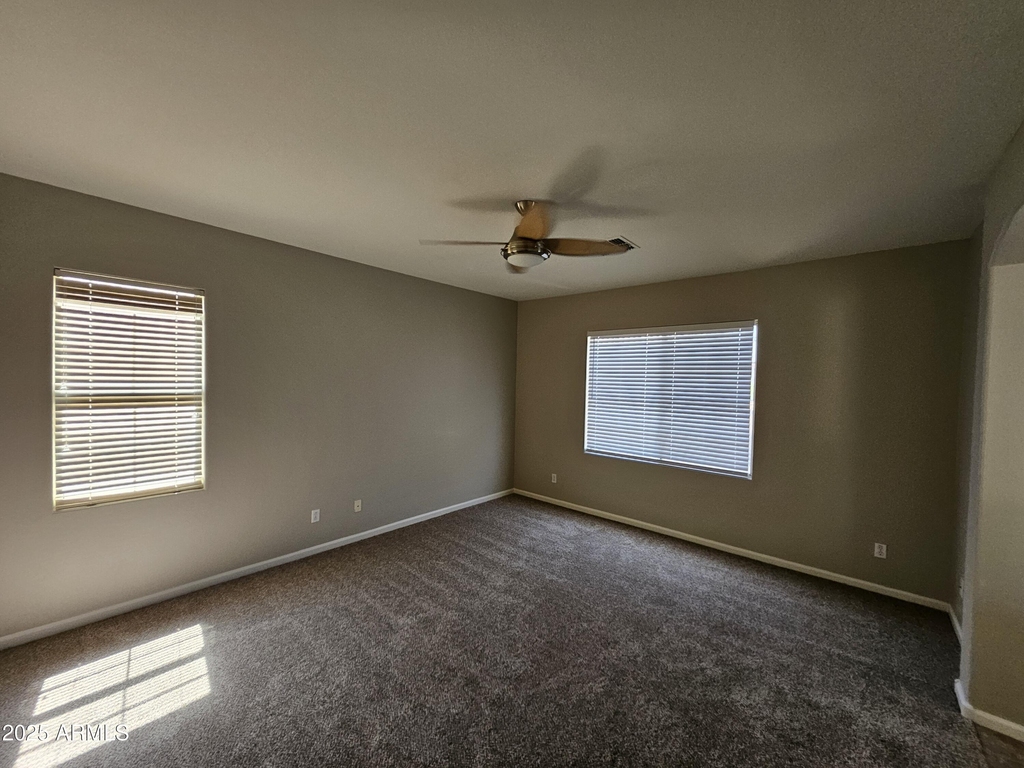 2065 E Hulet Place - Photo 32