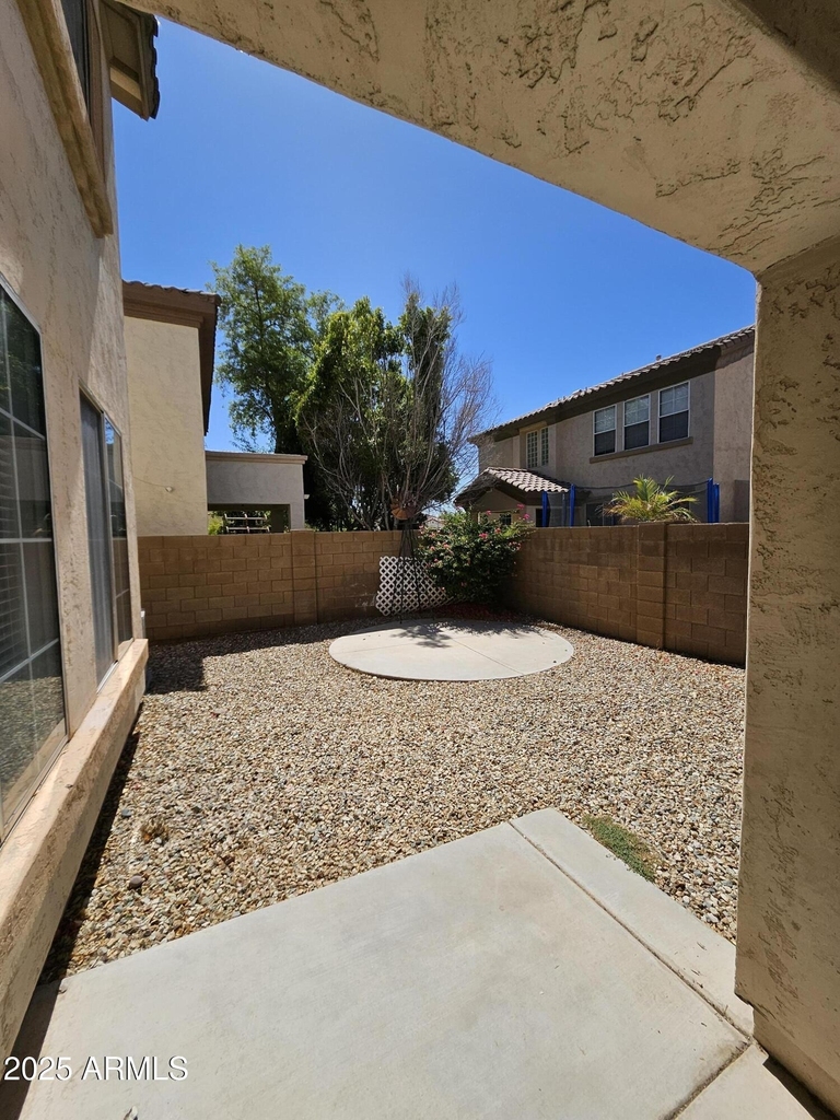 2065 E Hulet Place - Photo 39