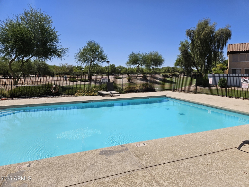 2065 E Hulet Place - Photo 46