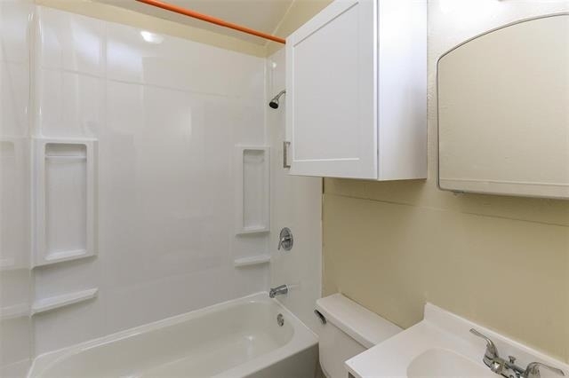 4722 Mccart Avenue - Photo 11