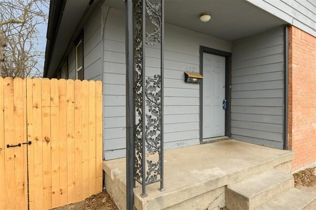 4722 Mccart Avenue - Photo 12