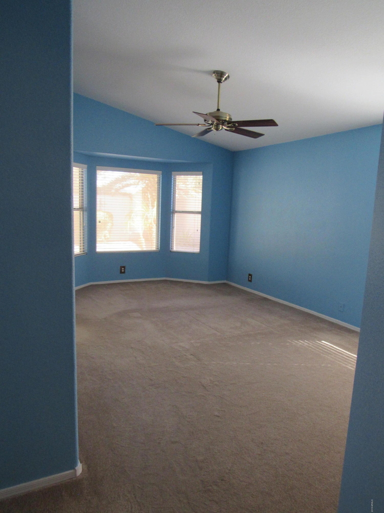 853 E Constitution Drive - Photo 14