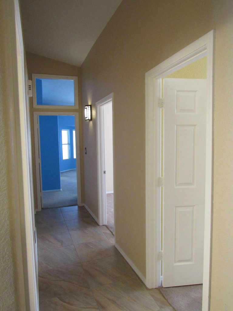853 E Constitution Drive - Photo 8