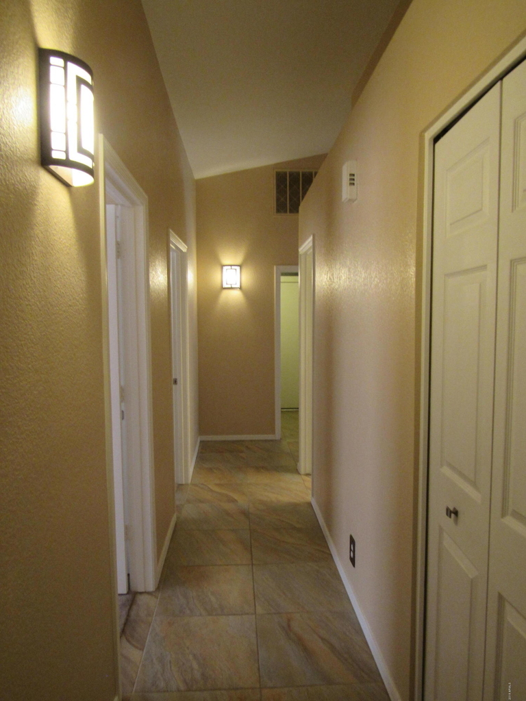 853 E Constitution Drive - Photo 12