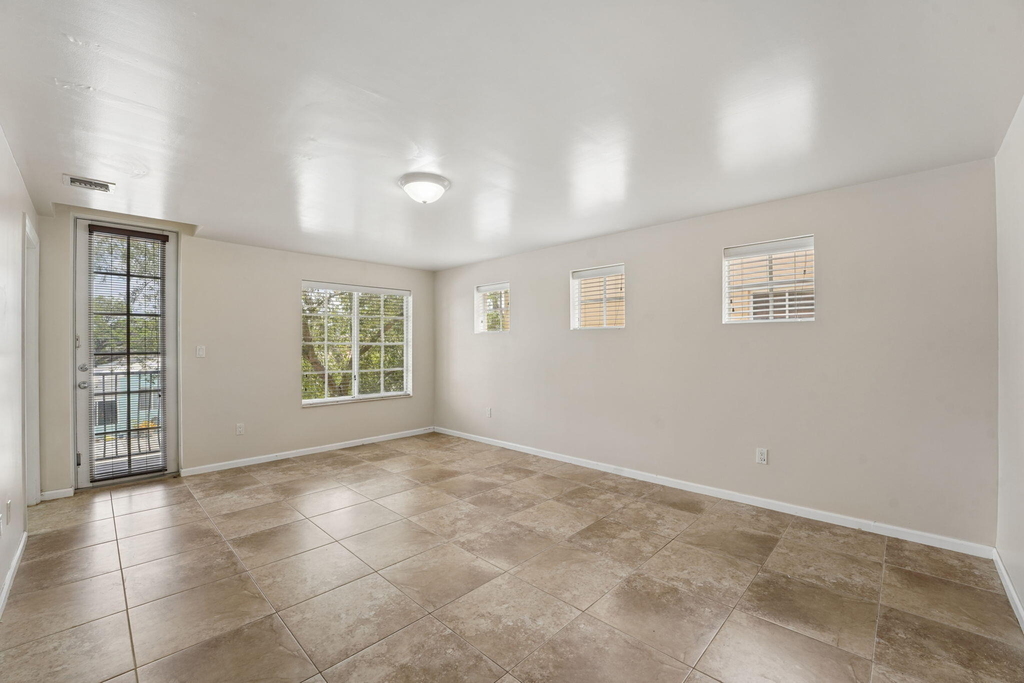 819 Sw 7th Avenue - Photo 16