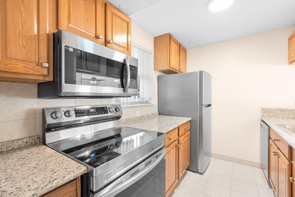 3230 Nw 102nd Terrace - Photo 2