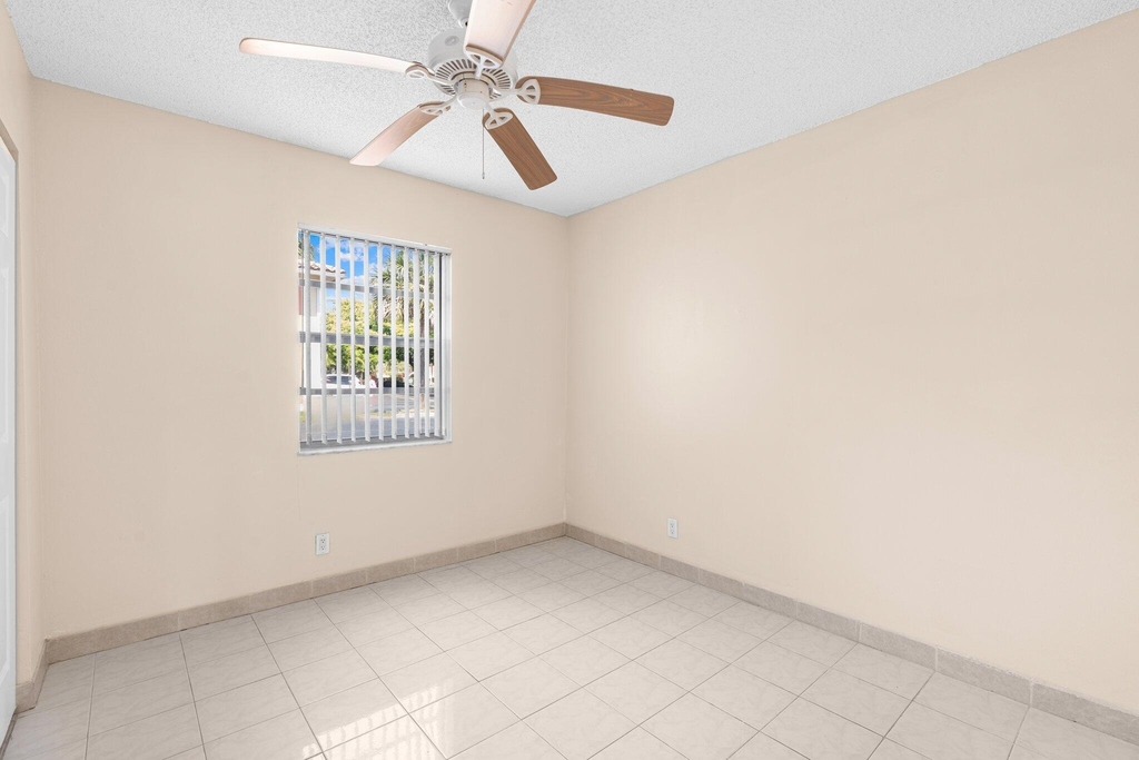 3230 Nw 102nd Terrace - Photo 16